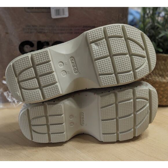 Crocs LINE FRIENDS Pink Stomp Platform Slide Sandals with Jibbitz Charms W10/M8 - Picture 10 of 13